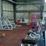 Halle03_big Gerätschaften in der Kraftecke werden seit 1991 benutzt. Foto: Fugmann