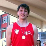 Der Schützling von Jochen Wiedemann musste sich auf der Zielgeraden dem Chemnitzer Alexander Pschera knapp geschlagen geben. Der Schützling von Jochen Wiedemann musste sich auf der Zielgeraden dem Chemnitzer Alexander Pschera knapp geschlagen geben.